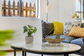 Cheerful three Bedroom house close to City, Sydney